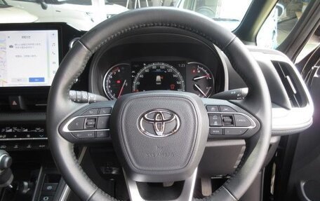 Toyota Voxy, 2022 год, 2 670 033 рублей, 2 фотография