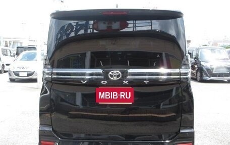 Toyota Voxy, 2022 год, 2 670 033 рублей, 9 фотография