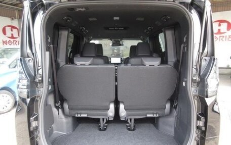 Toyota Voxy, 2022 год, 2 670 033 рублей, 17 фотография