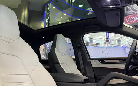 Porsche Cayenne III, 2025 год, 23 000 000 рублей, 22 фотография
