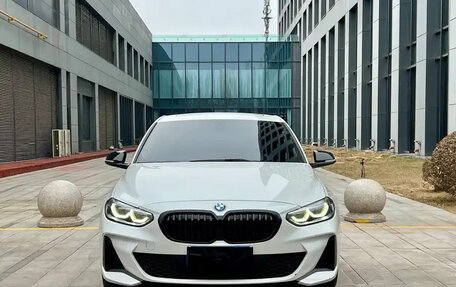 BMW 1 серия, 2022 год, 1 890 013 рублей, 2 фотография