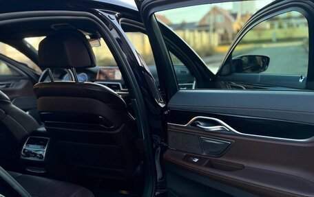 BMW 7 серия, 2018 год, 3 420 000 рублей, 9 фотография