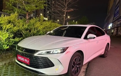 BYD Qin, 2024 год, 2 100 000 рублей, 1 фотография