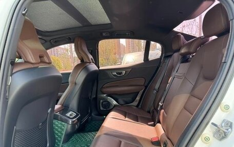 Volvo S60 III, 2021 год, 2 450 000 рублей, 19 фотография