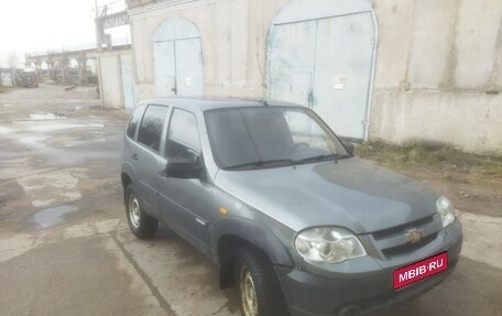 Chevrolet Niva I рестайлинг, 2010 год, 530 000 рублей, 1 фотография