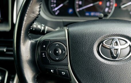 Toyota Esquire I, 2018 год, 2 370 000 рублей, 12 фотография