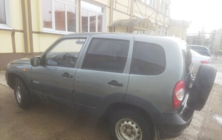 Chevrolet Niva I рестайлинг, 2010 год, 530 000 рублей, 4 фотография