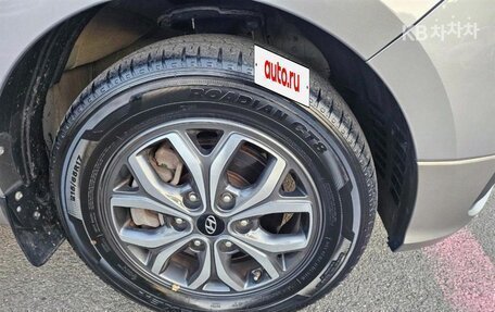 Hyundai Grand Starex Grand Starex I рестайлинг 2, 2020 год, 2 385 000 рублей, 16 фотография