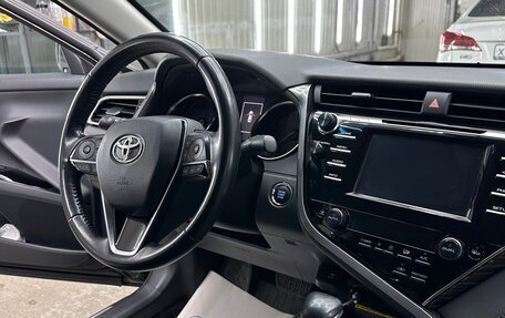 Toyota Camry, 2018 год, 2 850 000 рублей, 12 фотография
