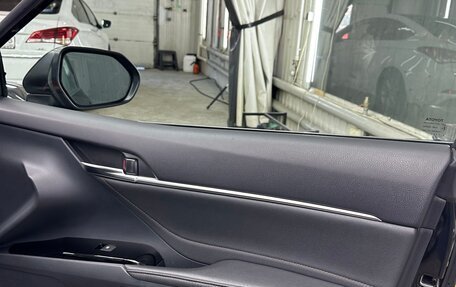 Toyota Camry, 2018 год, 2 850 000 рублей, 18 фотография