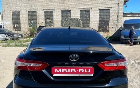 Toyota Camry, 2018 год, 2 850 000 рублей, 7 фотография
