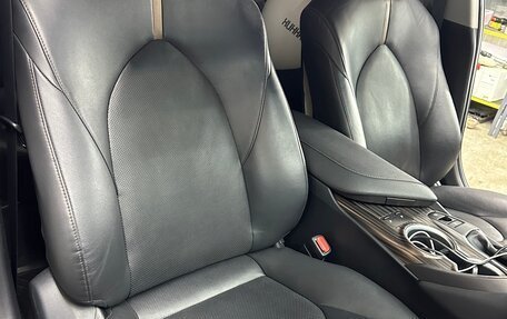 Toyota Camry, 2018 год, 2 850 000 рублей, 21 фотография