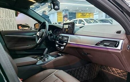 BMW 5 серия, 2023 год, 4 800 000 рублей, 16 фотография