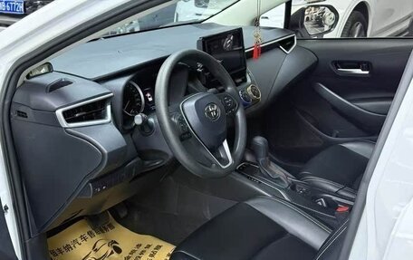 Toyota Corolla, 2023 год, 1 300 000 рублей, 5 фотография