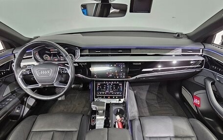 Audi A8, 2023 год, 8 700 000 рублей, 10 фотография