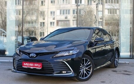 Toyota Camry, 2023 год, 4 150 000 рублей, 1 фотография