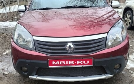 Renault Sandero I, 2012 год, 850 000 рублей, 1 фотография