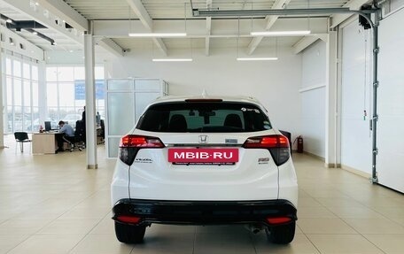Honda Vezel, 2018 год, 2 499 999 рублей, 5 фотография