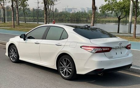 Toyota Camry, 2021 год, 2 409 500 рублей, 3 фотография
