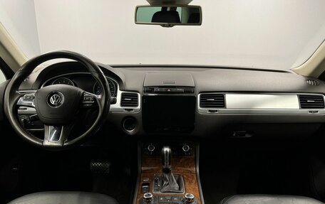 Volkswagen Touareg III, 2013 год, 1 999 000 рублей, 16 фотография