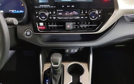 Toyota Highlander, 2025 год, 6 400 000 рублей, 17 фотография