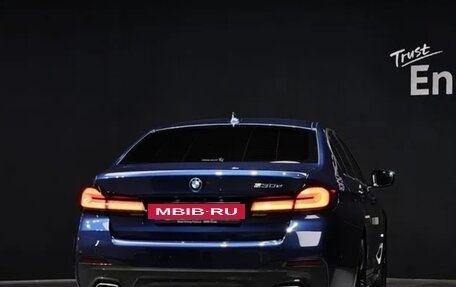 BMW 5 серия, 2021 год, 3 655 000 рублей, 3 фотография