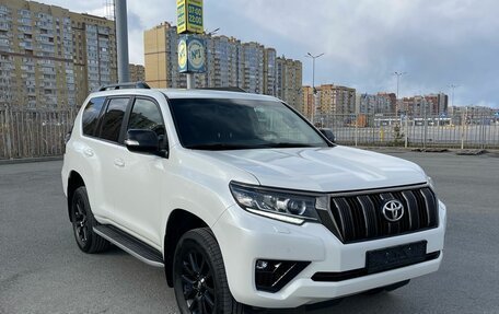Toyota Land Cruiser Prado 150 рестайлинг 2, 2021 год, 6 250 000 рублей, 3 фотография
