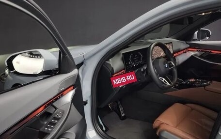 BMW 5 серия, 2023 год, 7 320 000 рублей, 5 фотография