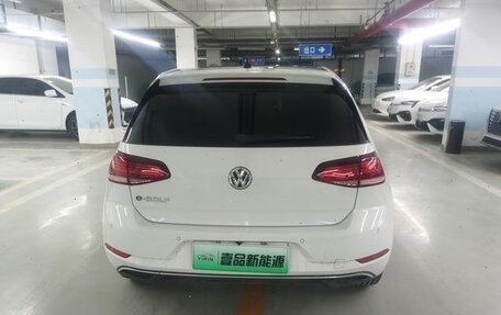 Volkswagen Golf VII, 2019 год, 1 850 000 рублей, 5 фотография
