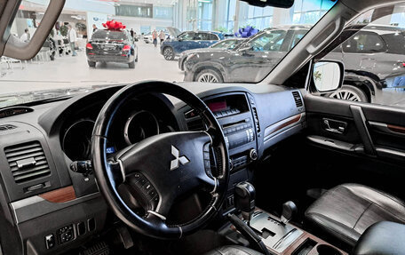 Mitsubishi Pajero IV, 2008 год, 1 436 000 рублей, 16 фотография
