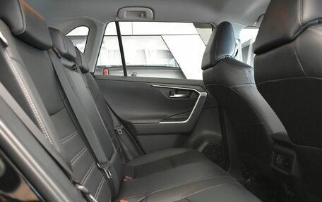 Toyota RAV4, 2021 год, 4 299 000 рублей, 19 фотография