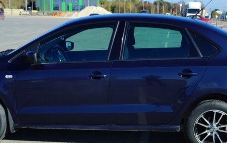 Volkswagen Polo VI (EU Market), 2011 год, 720 000 рублей, 3 фотография