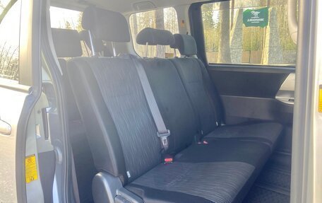 Toyota Noah III, 2013 год, 1 599 000 рублей, 32 фотография