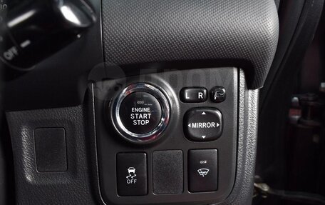 Toyota Wish II, 2015 год, 1 400 000 рублей, 8 фотография