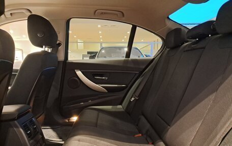 BMW 3 серия, 2017 год, 2 727 000 рублей, 15 фотография