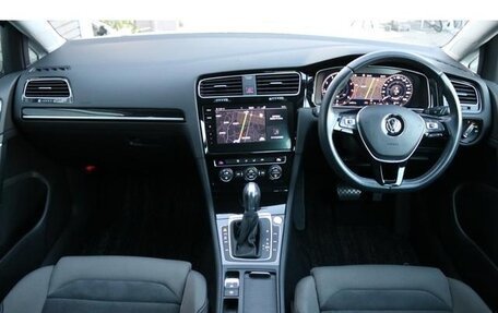 Volkswagen Golf VII, 2018 год, 1 320 000 рублей, 8 фотография