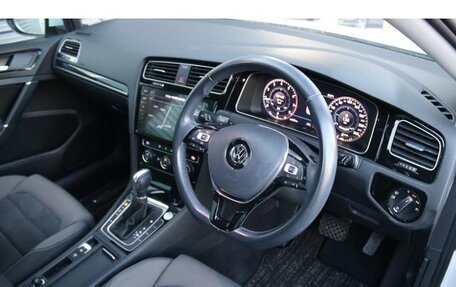 Volkswagen Golf VII, 2018 год, 1 320 000 рублей, 7 фотография