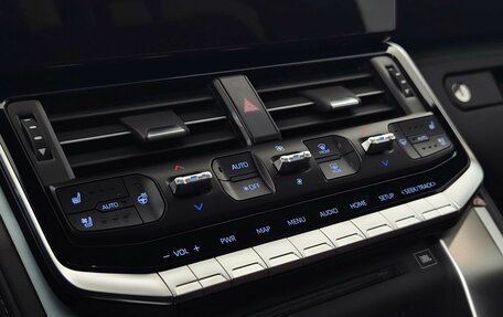 Toyota Land Cruiser, 2021 год, 10 550 000 рублей, 17 фотография