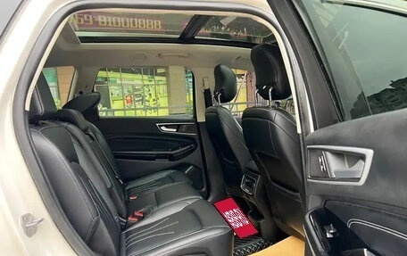 Ford Edge II рестайлинг, 2022 год, 2 300 000 рублей, 12 фотография