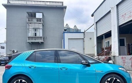 Volkswagen ID.3 I, 2023 год, 1 980 000 рублей, 4 фотография