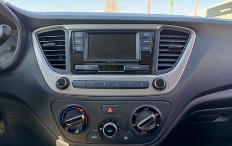 Hyundai Solaris II рестайлинг, 2018 год, 1 344 100 рублей, 15 фотография