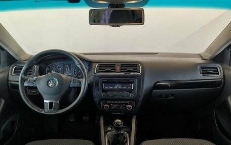 Volkswagen Jetta VI, 2012 год, 747 000 рублей, 5 фотография