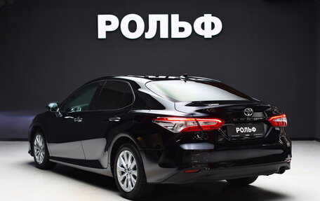Toyota Camry, 2020 год, 2 850 000 рублей, 2 фотография