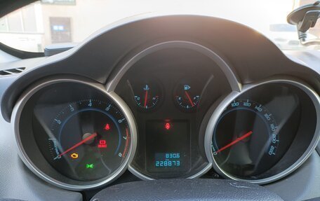 Chevrolet Cruze II, 2011 год, 685 000 рублей, 11 фотография