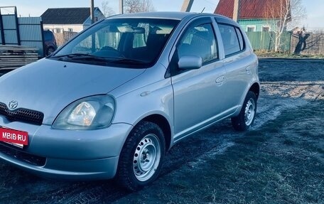 Toyota Vitz, 2003 год, 450 000 рублей, 3 фотография