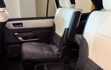 Toyota Sequoia, 2024 год, 9 720 000 рублей, 13 фотография