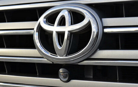 Toyota Land Cruiser 200, 2015 год, 5 000 000 рублей, 3 фотография