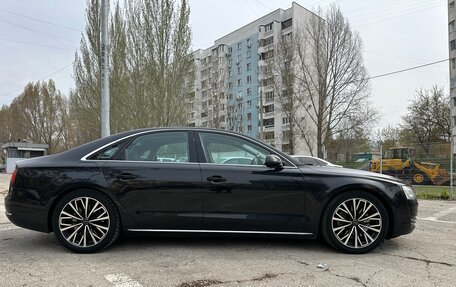 Audi A8, 2010 год, 1 390 000 рублей, 5 фотография