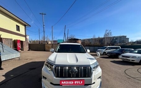 Toyota Land Cruiser Prado 150 рестайлинг 2, 2019 год, 4 500 000 рублей, 25 фотография