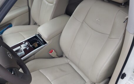 Infiniti Q70 I, 2014 год, 2 600 000 рублей, 13 фотография